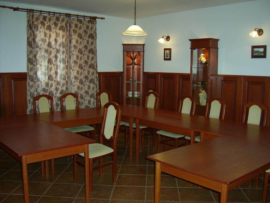 Varkert Panzio Мишкольц Экстерьер фото